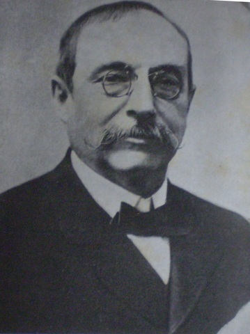 UN NOMBRE PARA LA ESCUELA