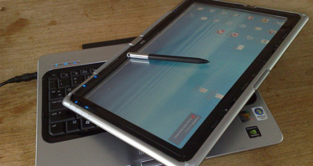 Lanzan al mercado los Tablet PC   Más información: https://line.do/es/evolucion-de-los-dispositivos-moviles/lpc/vertical/moment/11