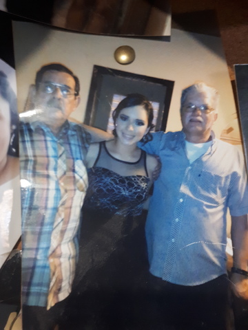 Antes de ir a la fiesta de graduación secundaria