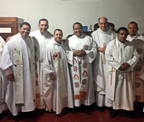SU INICIO COMO SACERDOTE