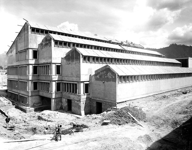 Fundación de la Universidad Nacional.