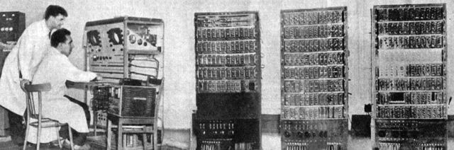 Jednostki organizacyjne w zakresie budowy komputerów