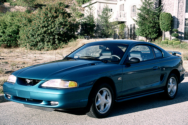 Ford Mustang (4th generation)