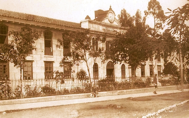 LA ESCUELA ECONÓMICA DE MANIZALES