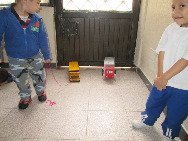 PRUEBA DE LOS CARRITOS POR LOS NIÑOS