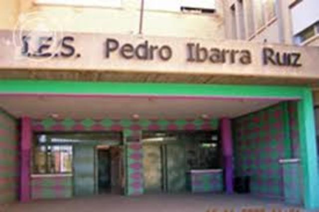 ENTRADA AL INSTITUTO