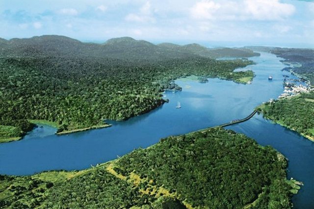 Apertura del canale di Panama