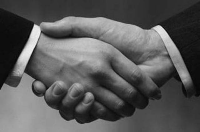 Rosas haciendo negocios