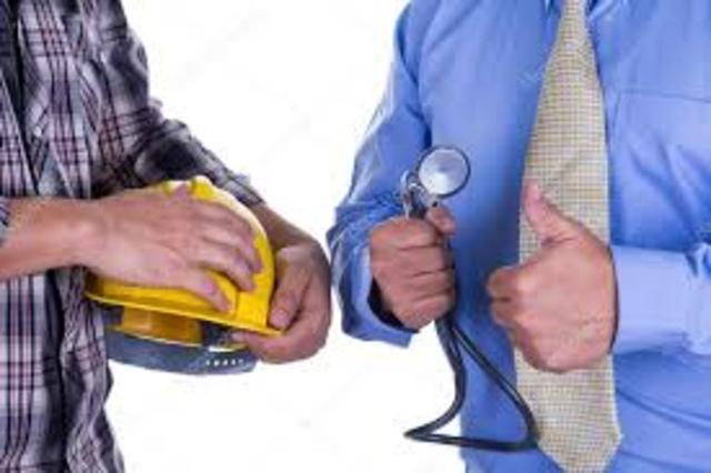 Reunión de médicos e ingenieros