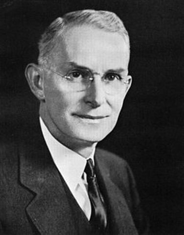 New Pitt Chancellor Enrolls WWII Veterans