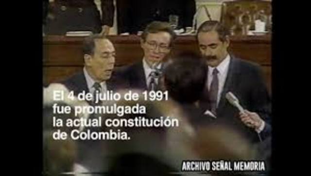 Proclamada una nueva Constitución.