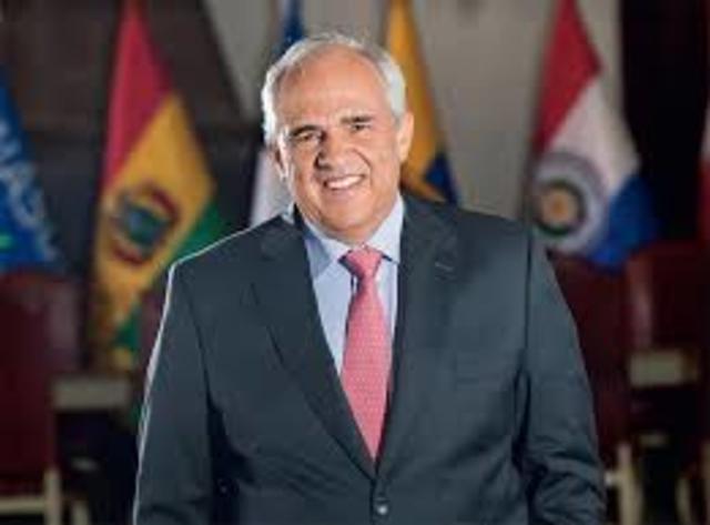 Llegó al poder Ernesto Samper Pizano