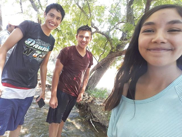 Abraham, Juan y Perla