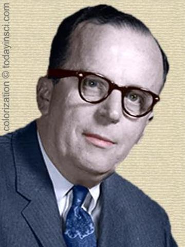 J. C. R. Licklider defiende exitosamente sus ideas relativas a una red global de computadoras.