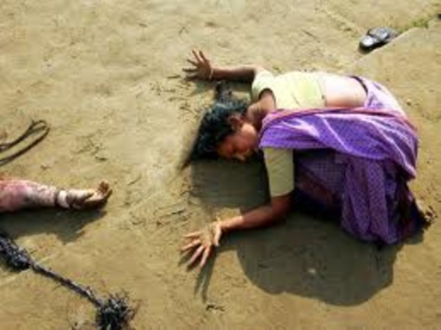 Muhammad's mom dies.