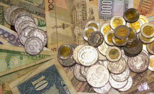 En el año 2000 el país atravesaba  una de su más gran crisis económica, ocasionada por la recesión bancaria