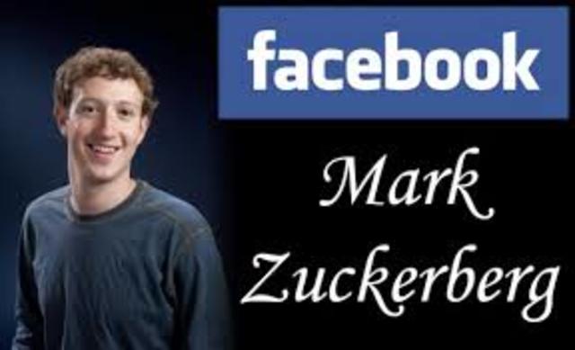 Mark Zuckerberg desarrolla Facebook