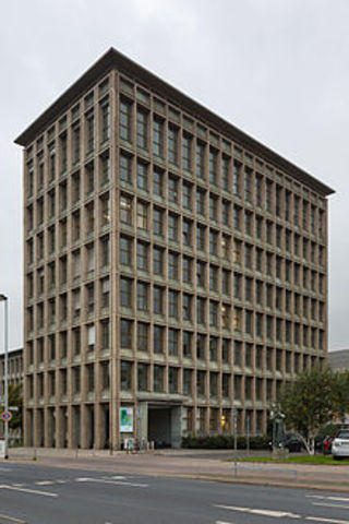 Központ áthelyezése