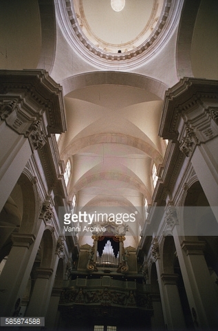 Cathedral of Dubrovnik: Nave Groin Vault