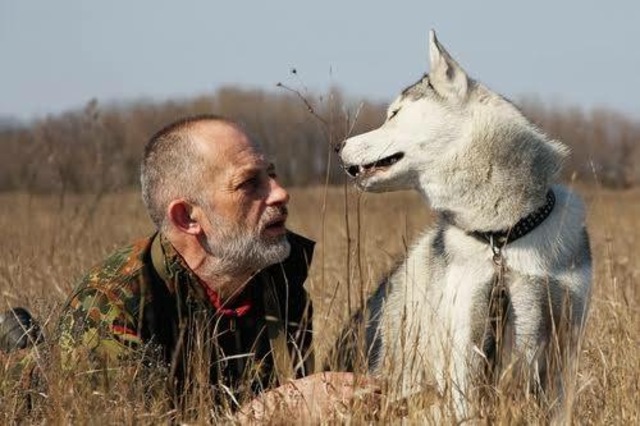 Aaron de Vaille Begins Working