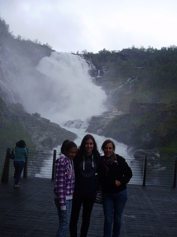 Travel to Noruega and Amsterdam