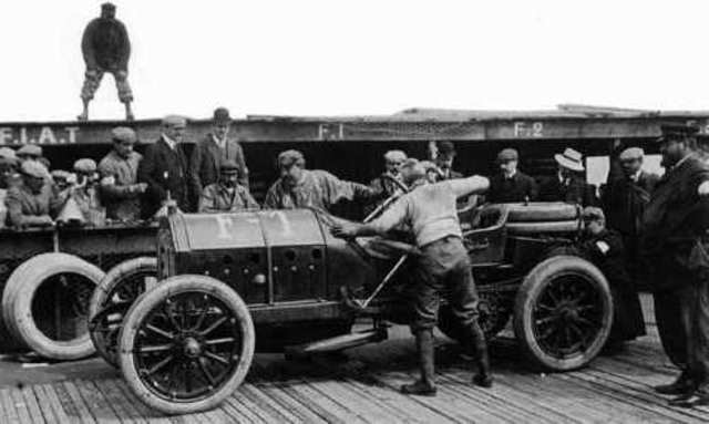 Quotidiano francese lancia un idea per una gara automobilistica