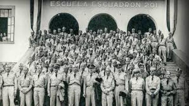Combate del Escuadrón 201.