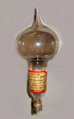 Evolution of the first light bulb