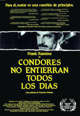 CÓNDORES NO ENTIERRAN TODOS LOS DÍAS