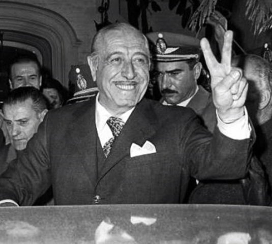 Cámpora: presidente en nombre de Perón