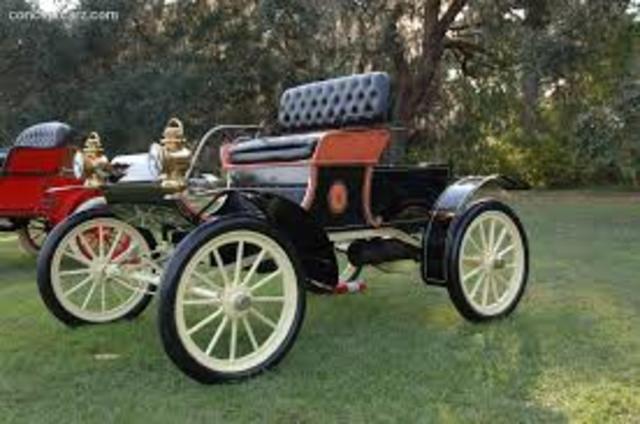 The first automobile to be mass produced in the United States was the 1901, Curved Dash Oldsmobile
