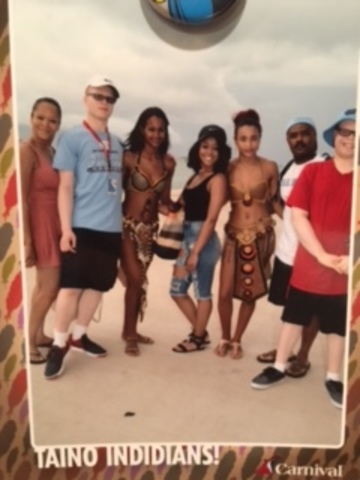 Mi familia y yo fuimos a la Republic de Dominicana, y otrás islas, con unos cruceros.