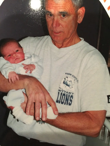 Mi made tomó la primera foto de mi popop y yo