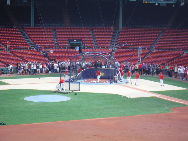 Mi abuelo, papa, y yo visitamos Boston