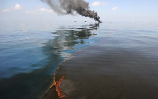 EPA and Navy sign agreement to control removal of toxic substances from target vessels for Navy's SINKEX Program