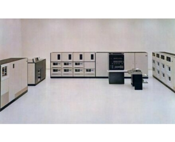 1970 IBM system 370 Model 145 Mainframe Computer