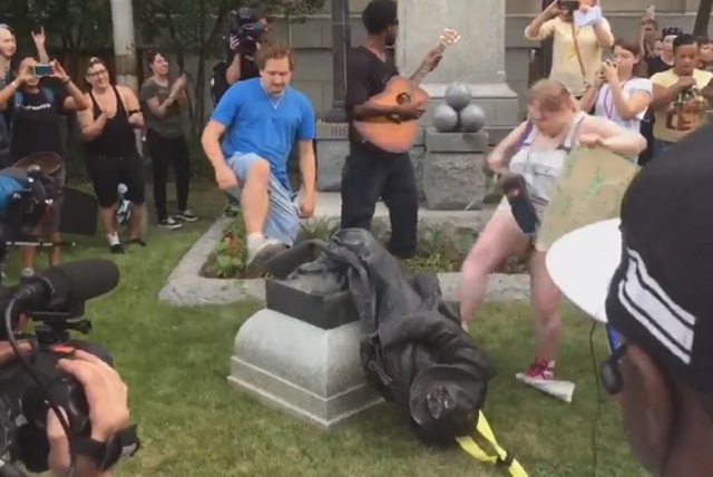 Confederate Statue Brought Down by Force