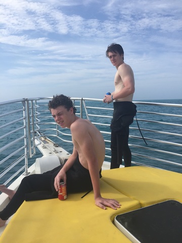 Yo aprendí a escuba en el mar.