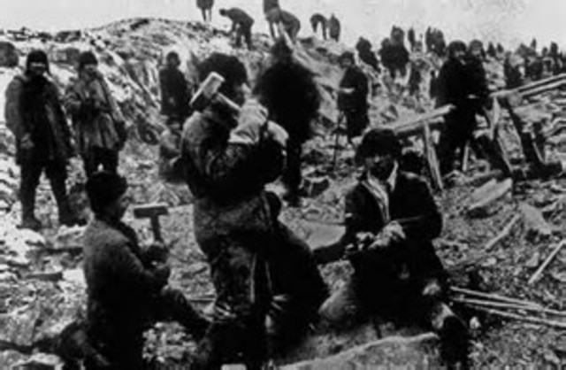 CE: Stalin purges potential threats to him