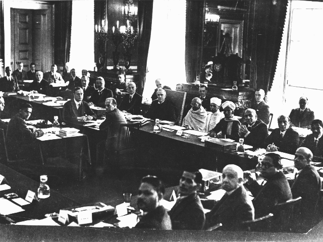 The British Government establishes rule over India