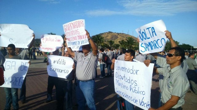 Funcionários reagem