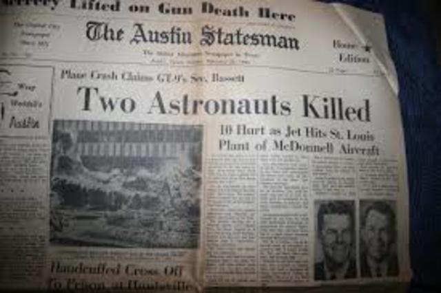 2 die in plane crash