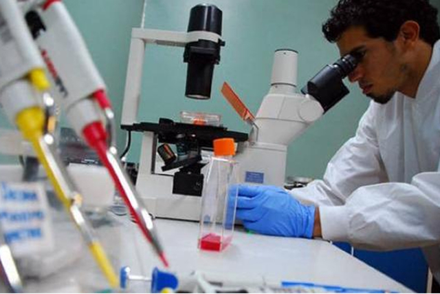 Nace la carrera de Biólogo Bacteriólogo Parasitólogo en la Facultad de Ciencias Biológicas de la UANL