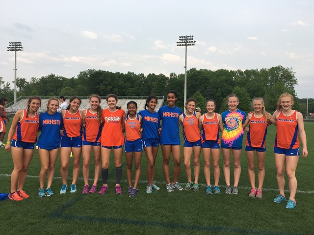 Yo jugué el equipo de atletismo.