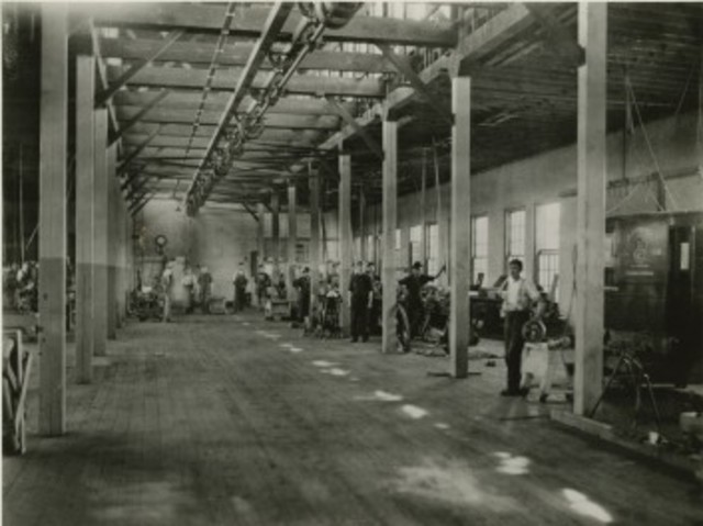 Detroit Automobile Company is dissolved