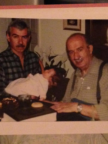 Mi famillia y yo celebramos mi primer cumpleaños.