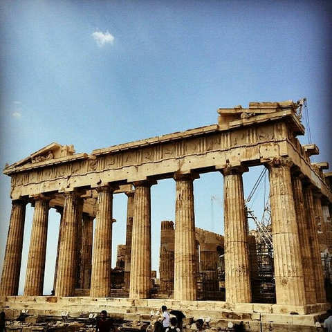Platón fundó su propia escuela.
