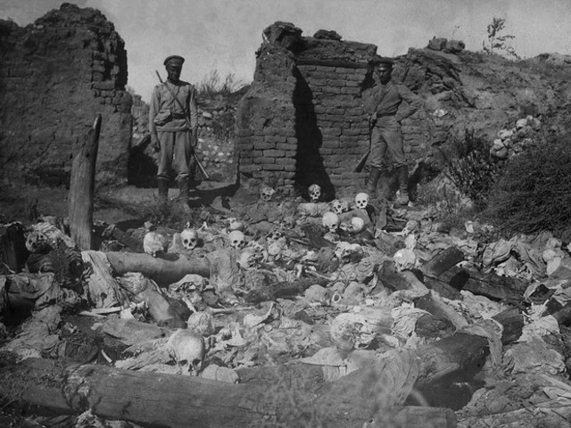 Os Turcos entram no conflito