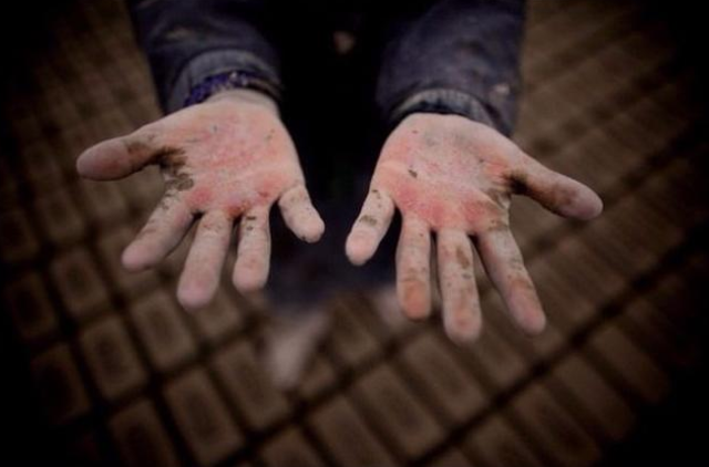 prohibió el trabajo para los menores en actividades peligrosas.