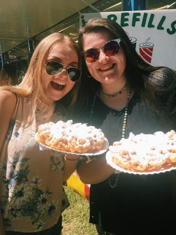 Yo fui al Festival Matthews Alive con mis amigos.